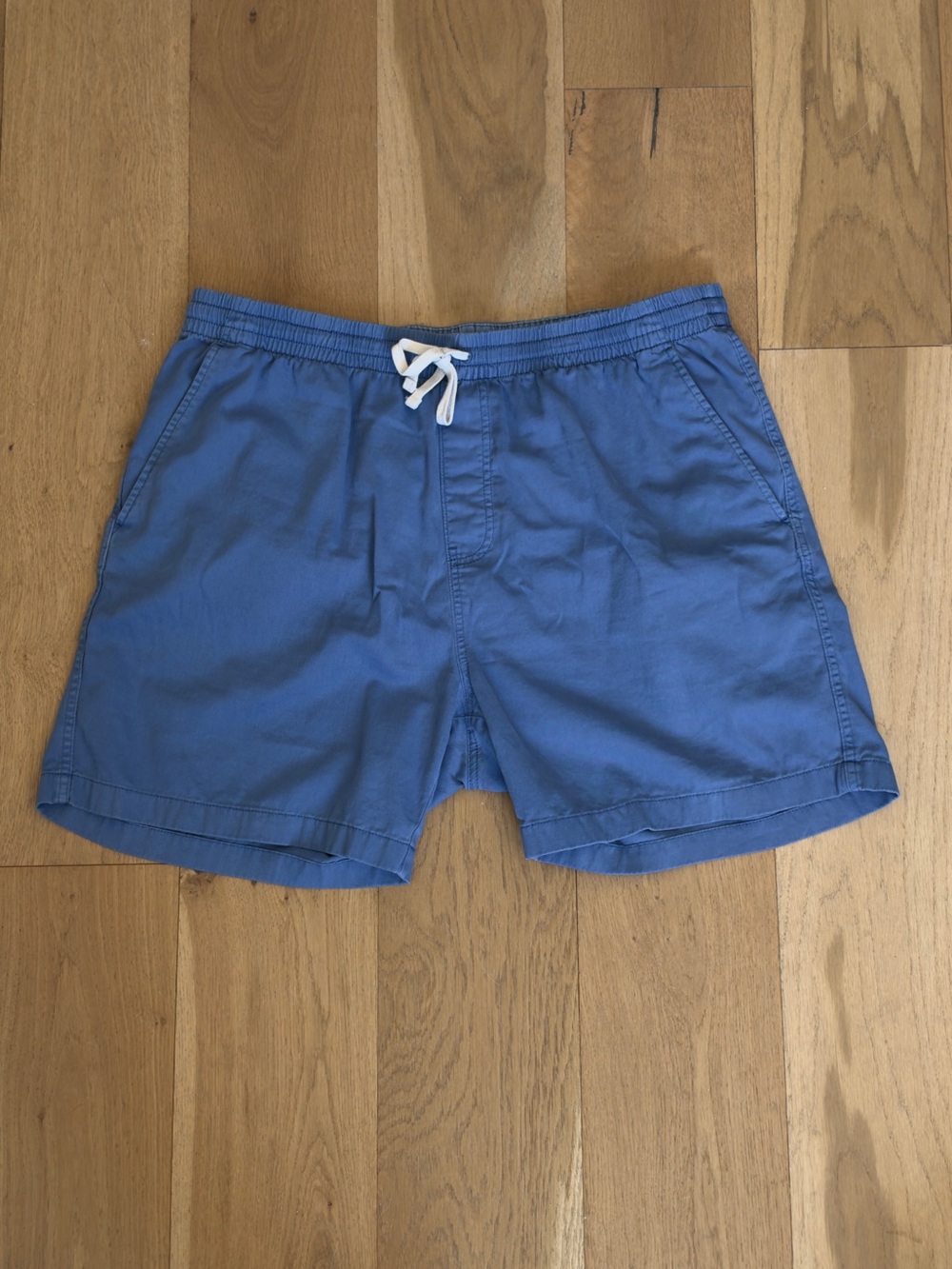 J Crew Garment Dyed Dock Shorts. Blue. Size XL. NWOT.